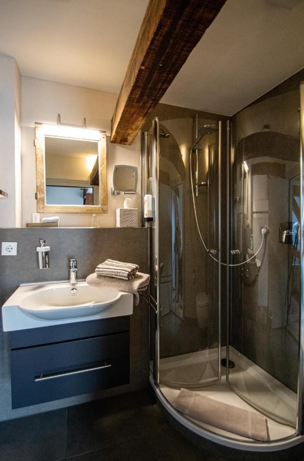 Hotel Das Brueckenhaus กลึคชตัดท์ ภายนอก รูปภาพ